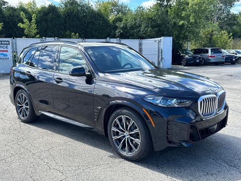 New 2026 BMW X5 xDrive50e w/ M Sport Package AWD/4WD image 3