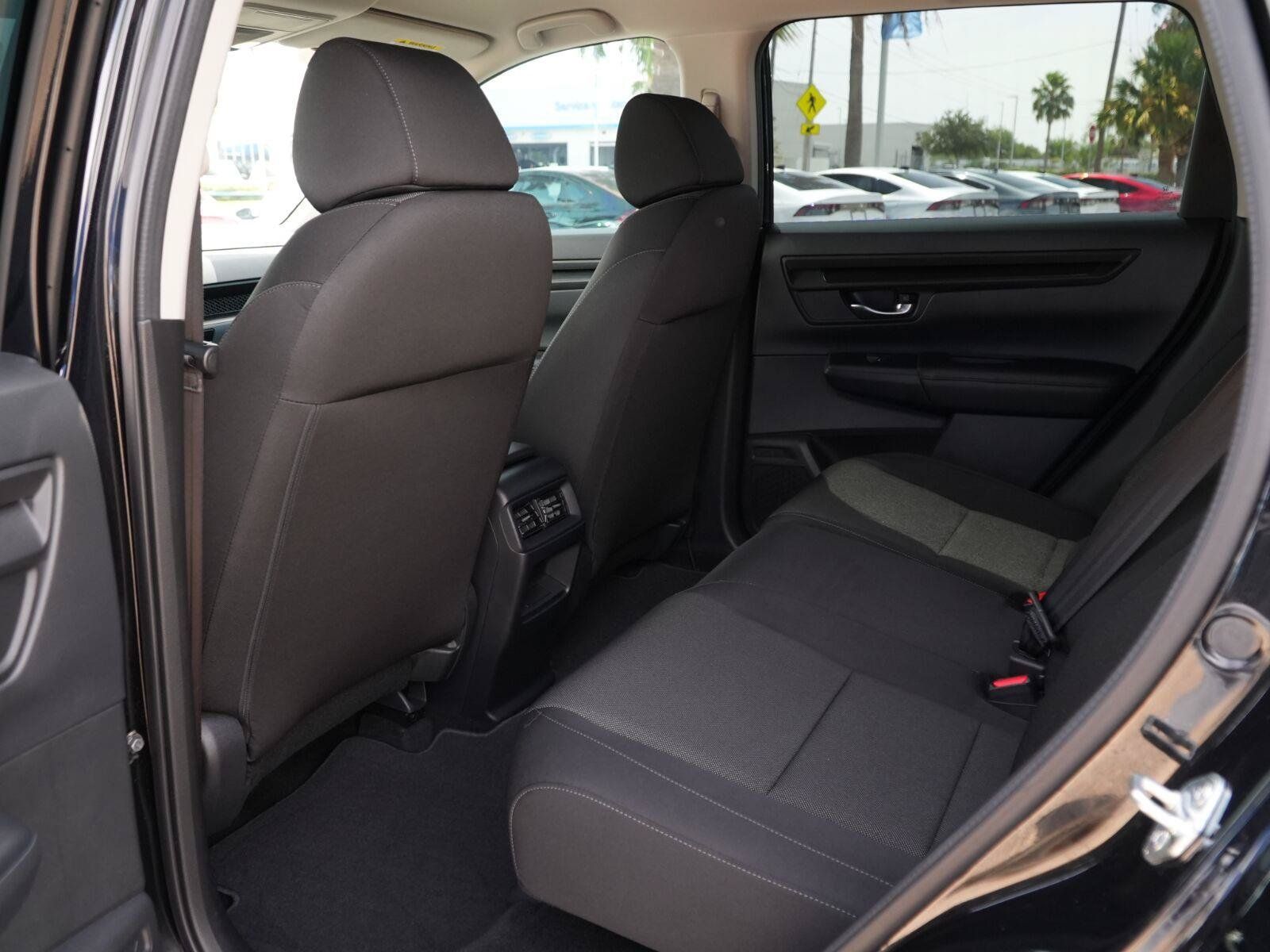 Used 2025 Honda CR-V LX image 18