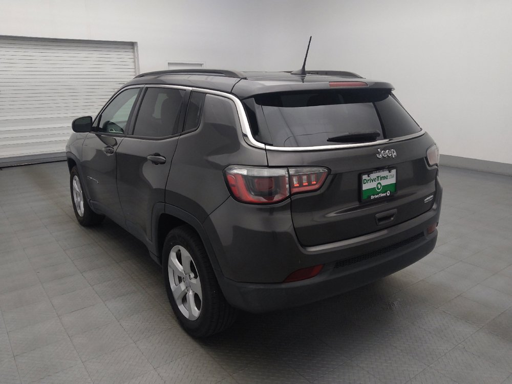 Used 2018 Jeep Compass Latitude w/ Popular Equipment Group FWD image 5
