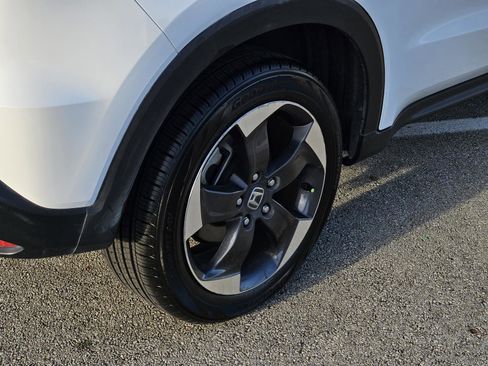 Used 2018 Honda HR-V EX-L image 7