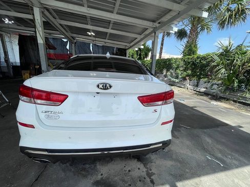 Used 2019 Kia Optima S FWD image 5