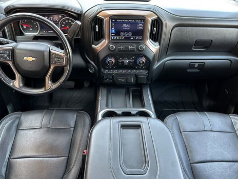 Used 2019 Chevrolet Silverado 1500 High Country image 14
