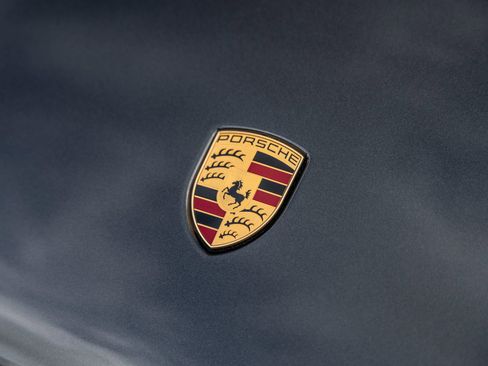 New 2026 Porsche Macan AWD/4WD image 18