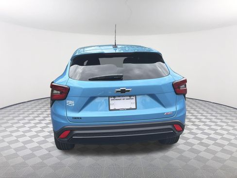 New 2026 Chevrolet Trax RS w/ Sunroof Package FWD image 6