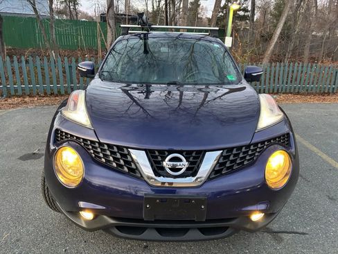 Used 2016 Nissan Juke SL image 2