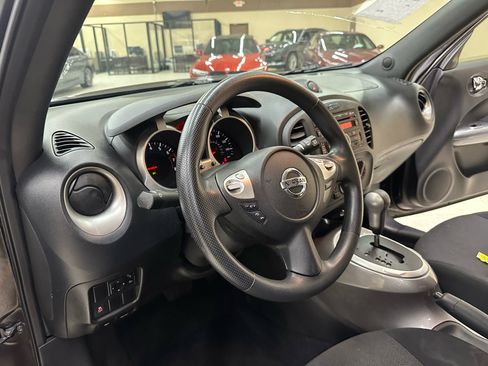 Used 2014 Nissan Juke S image 17