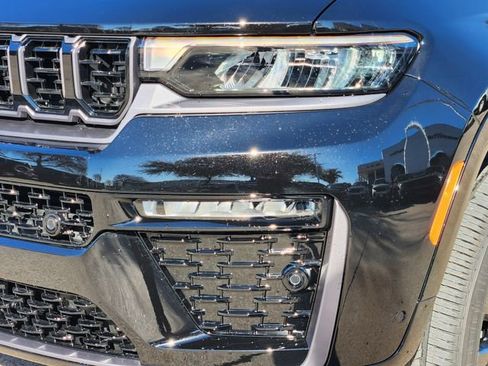 New 2026 Jeep Grand Cherokee L Limited AWD/4WD image 5