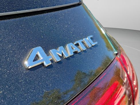 Used 2024 Mercedes-Benz GLE 350 4MATIC image 34