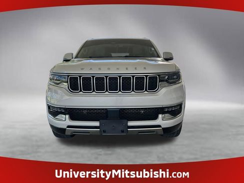 Used 2022 Jeep Wagoneer Series III RWD image 1