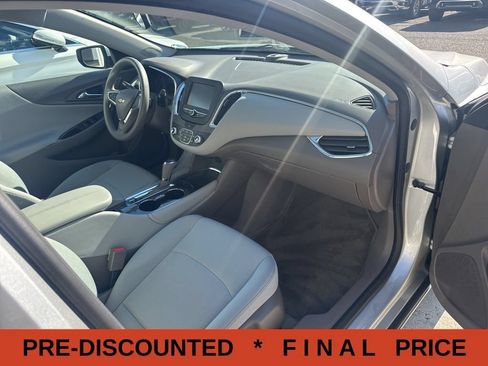 Used 2018 Chevrolet Malibu Hybrid FWD image 49