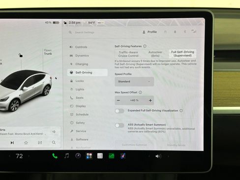 Used 2021 Tesla Model Y Long Range AWD/4WD image 18
