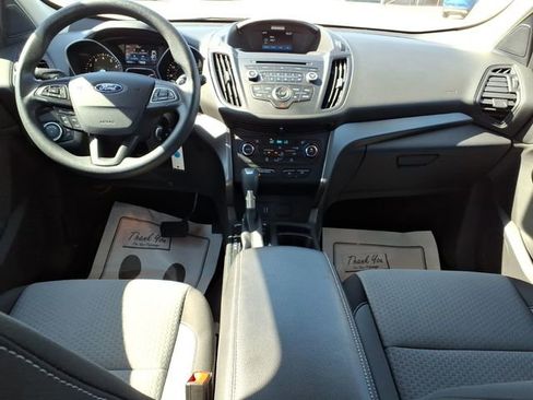 Certified 2017 Ford Escape SE FWD image 11