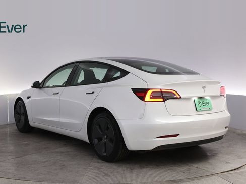 Used 2023 Tesla Model 3 Standard Range RWD image 17
