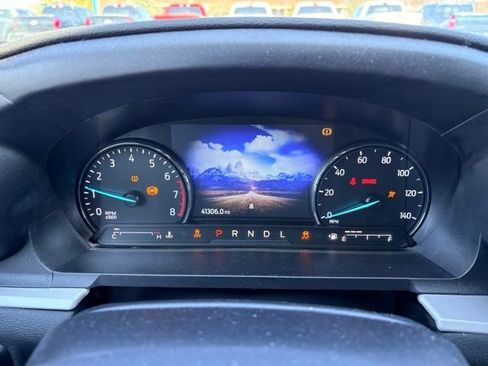 Used 2023 Ford Explorer XLT w/ Equipment Group 202A image 18