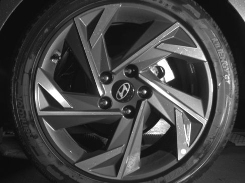 Used 2025 Hyundai Elantra SEL image 14