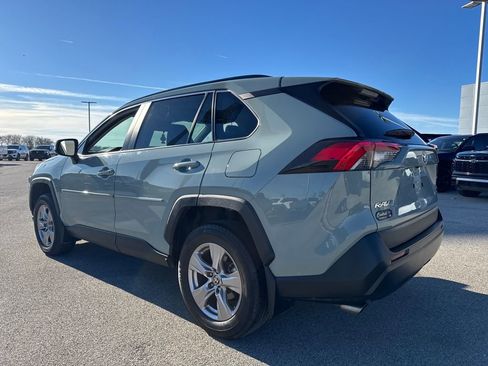 Used 2023 Toyota RAV4 XLE w/ Convenience Package image 4