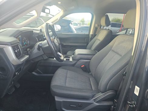 Used 2024 Ford Expedition Max XLT RWD image 8