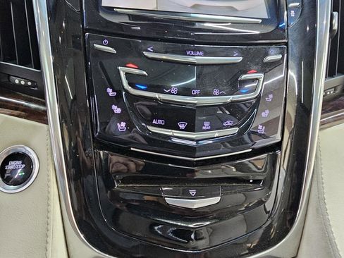Used 2015 Cadillac Escalade ESV Luxury AWD/4WD image 36