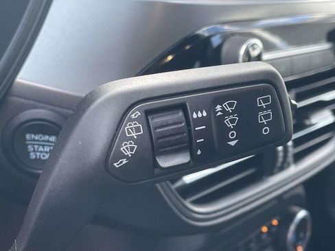 Used 2025 Ford Escape Active image 11