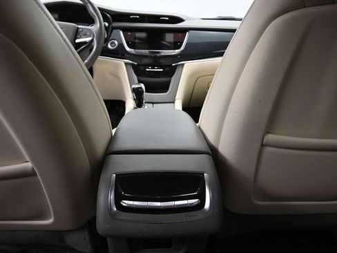 Certified 2023 Cadillac XT6 Premium Luxury AWD/4WD image 18