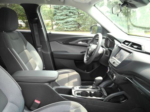Certified 2023 Chevrolet TrailBlazer LT AWD/4WD image 14