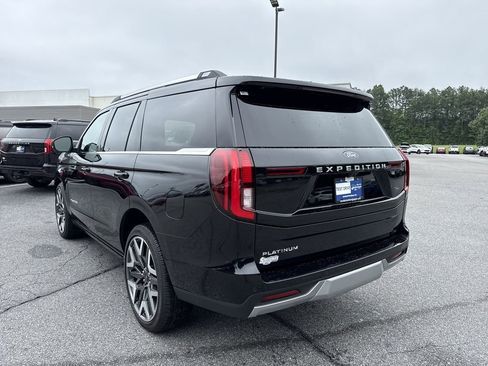 Used 2025 Ford Expedition Platinum w/ Platinum Ultimate Package AWD/4WD image 5