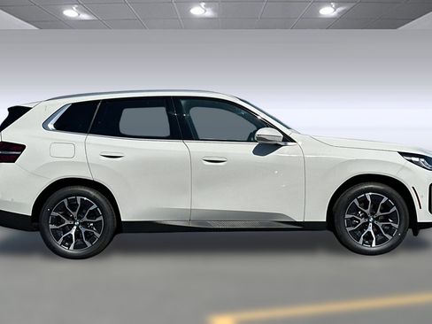 Used 2025 BMW X3 xDrive30i w/ Convenience Package image 7