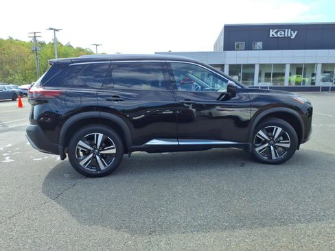 Certified 2023 Nissan Rogue Platinum w/ Platinum Premium Package AWD/4WD image 4
