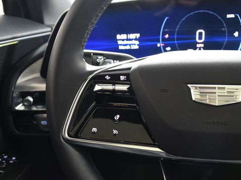 Used 2024 Cadillac Lyriq Luxury image 28