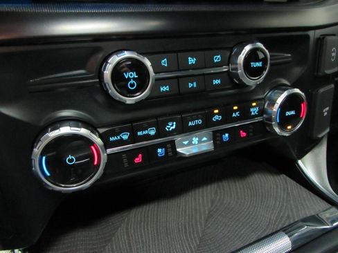 Used 2023 Ford F150 Platinum w/ Equipment Group 701A High AWD/4WD image 30