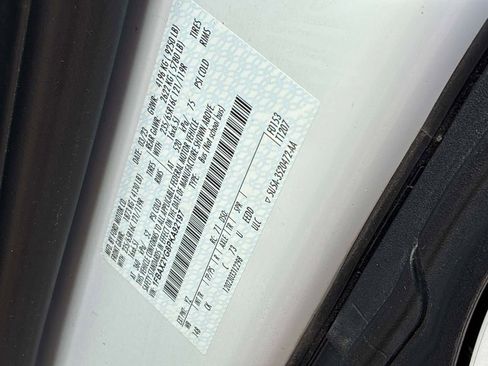 Used 2023 Ford Transit 350 XLT image 22