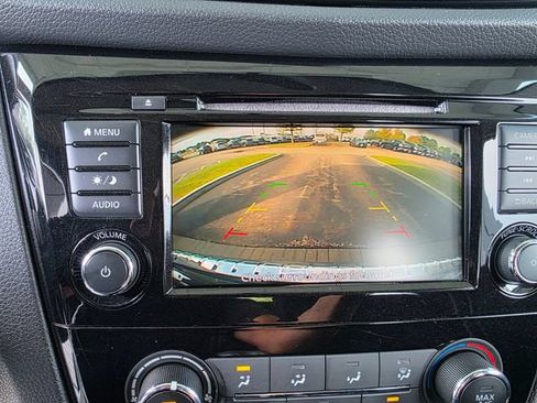 Used 2019 Nissan Rogue Sport S AWD/4WD image 29