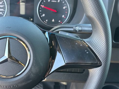 Used 2025 Mercedes-Benz Sprinter 2500 image 16