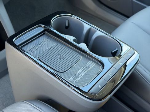 New 2026 Hyundai Ioniq 5 SEL image 32