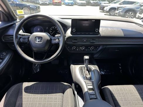 Certified 2025 Honda HR-V Sport image 11