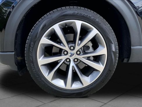 Used 2025 Ford Explorer Platinum w/ Ultimate Package AWD/4WD image 10