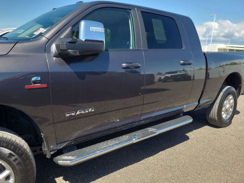 Used 2024 RAM 2500 Laramie w/ Safety Group AWD/4WD image 2