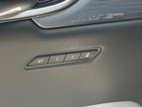 New 2025 Cadillac XT6 Sport w/ Technology Package image 25