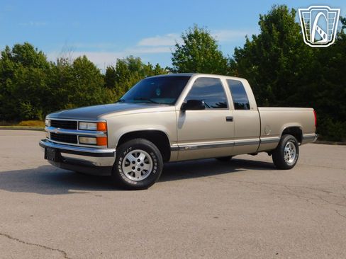 Used 1998 Chevrolet Silverado 1500 w/ Preferred Equipment Group 2 image 8