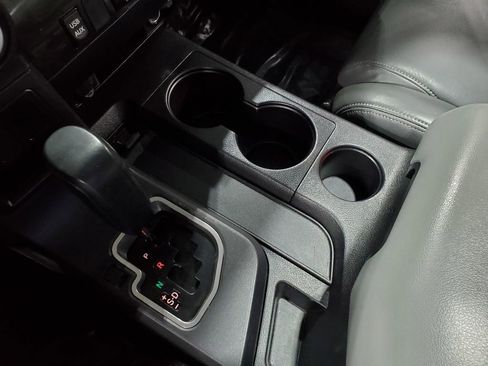 Used 2019 Toyota Sequoia SR5 image 36