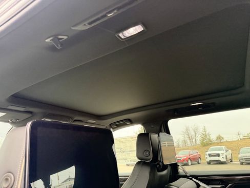 New 2026 GMC Yukon XL Elevation w/ Elevation Premium Package image 33