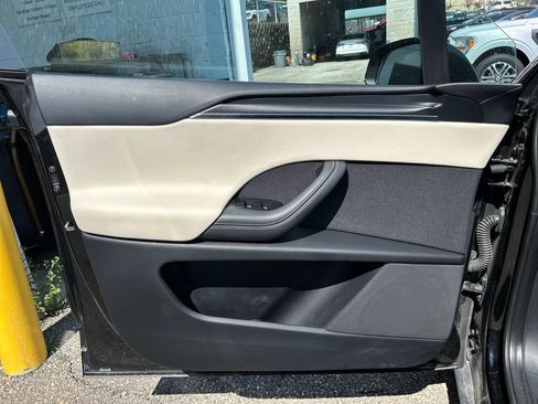 Used 2022 Tesla Model X Plaid AWD/4WD image 8