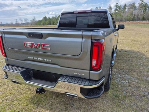 Used 2019 GMC Sierra 1500 SLT w/ SLT Premium Package image 9