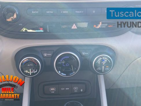 New 2026 Hyundai Venue SEL image 22