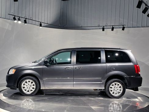 Used 2017 Dodge Grand Caravan SE w/ Power Window Group image 14