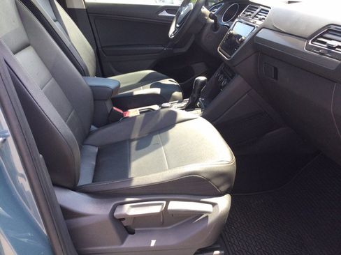 Used 2020 Volkswagen Tiguan SE w/ Panoramic Sunroof Package AWD/4WD image 22