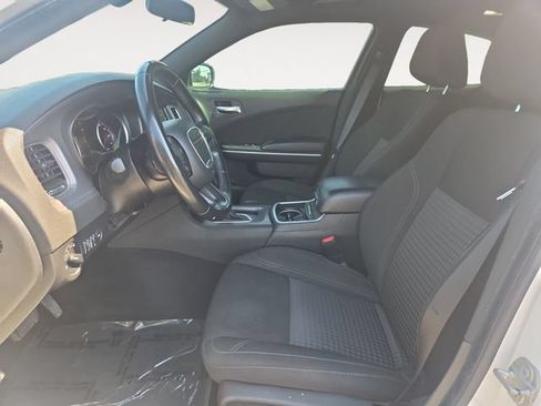 Used 2023 Dodge Charger SXT RWD image 9