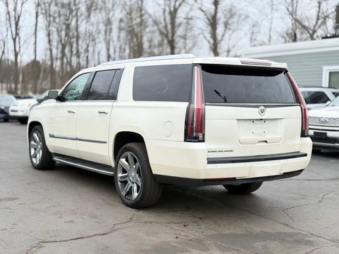 Used 2015 Cadillac Escalade ESV Luxury image 5