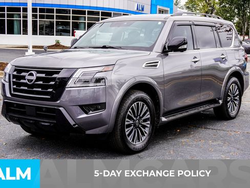 Used 2024 Nissan Armada SL w/ Midnight Edition Package image 5