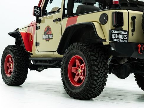 Used 2010 Jeep Wrangler Rubicon w/ PWR Convenience Group image 25